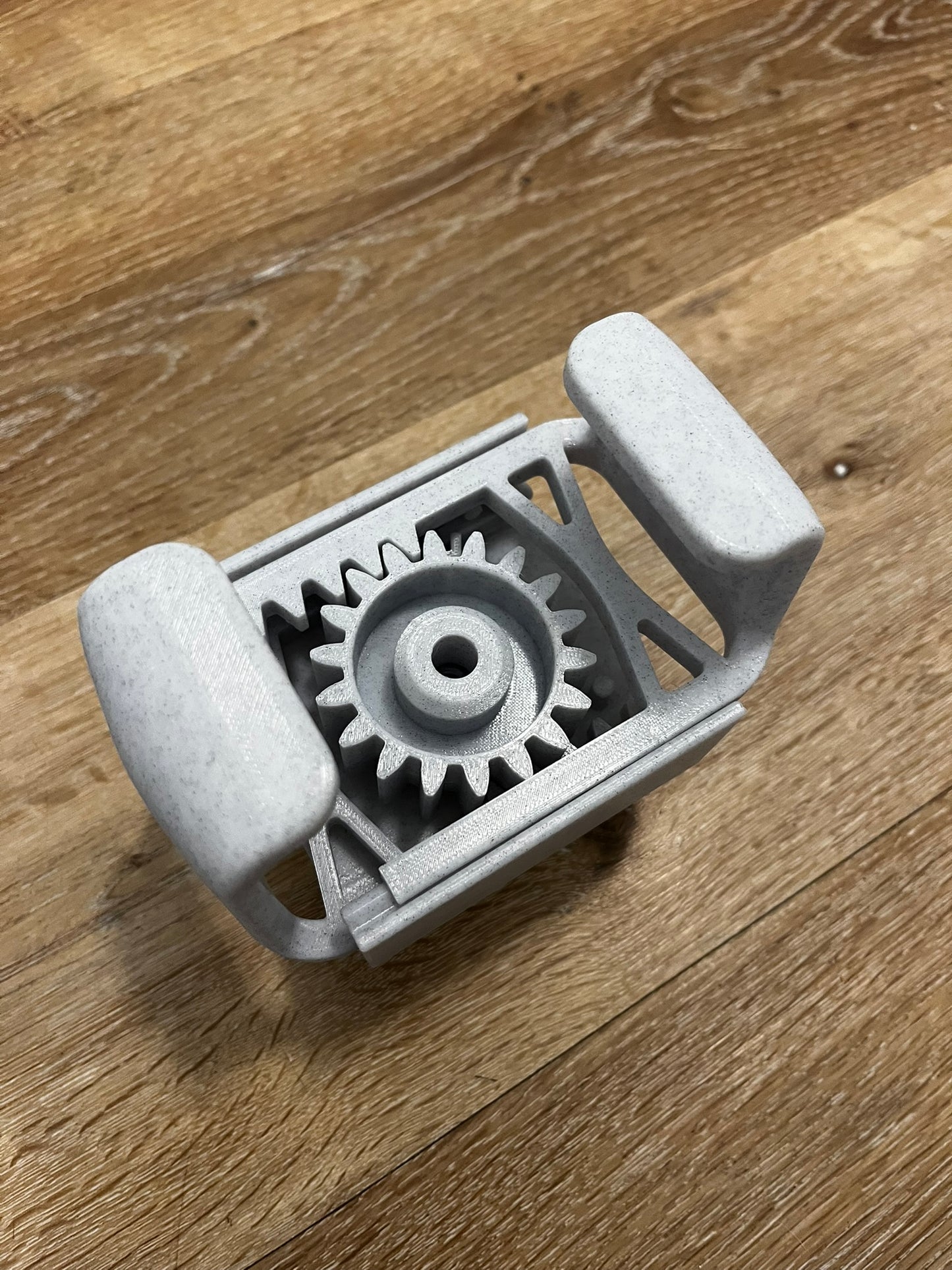 Spring-Loaded Ski Edge Clamp